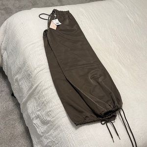 XS Tiger Mist Ryan Parachute Pant. Gray never worn